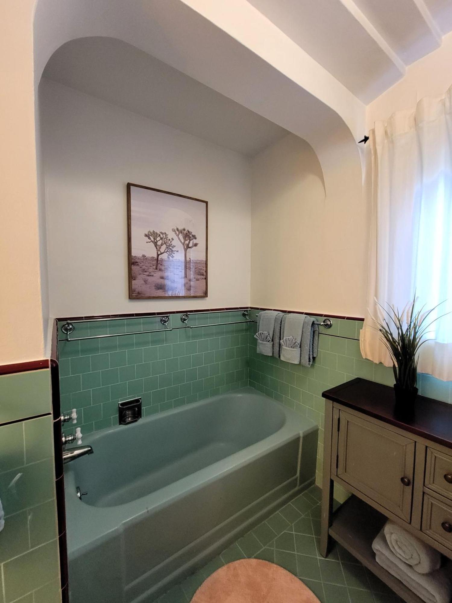 Encanto! Enchanted 3 Bedroom Private Home Near Lacma لوس أنجلوس المظهر الخارجي الصورة